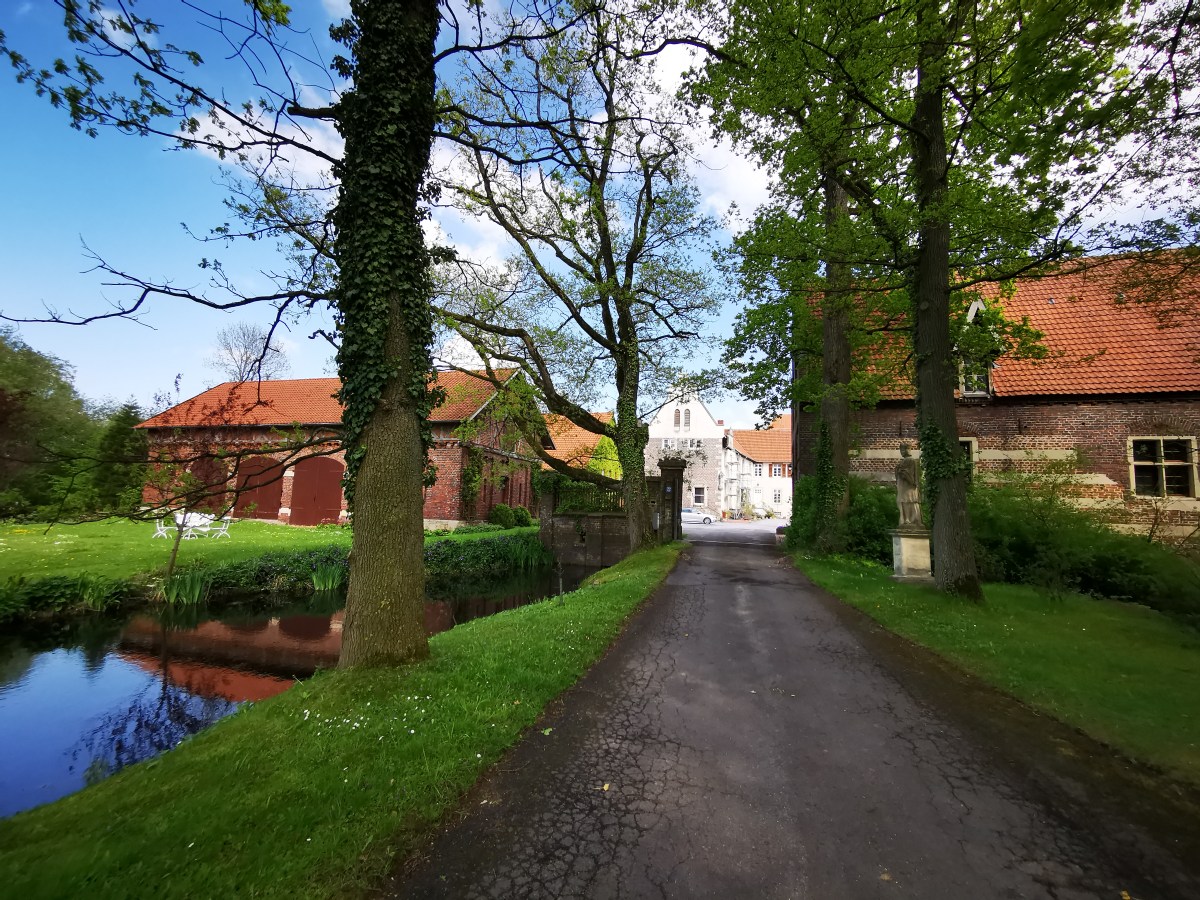 Die ehemalige zweiteilige Wasserburg Haus&nbsp;Hameren