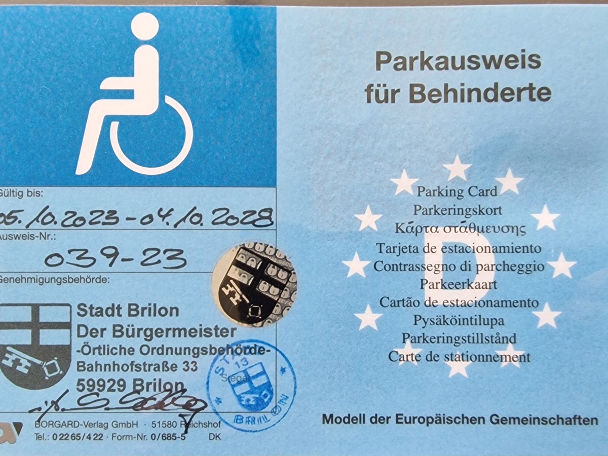 „Behindertenparkausweis in Nordrhein-Westfalen: Zugang zu barrierefreiem Parken und Erleichterungen“