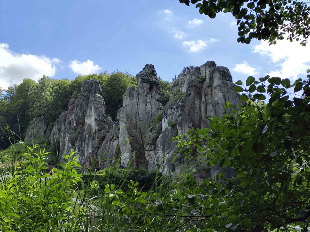   **Die mystische Kraft der Externsteine:Barrierefreiheit im Schatten der&nbsp;Geschichte**