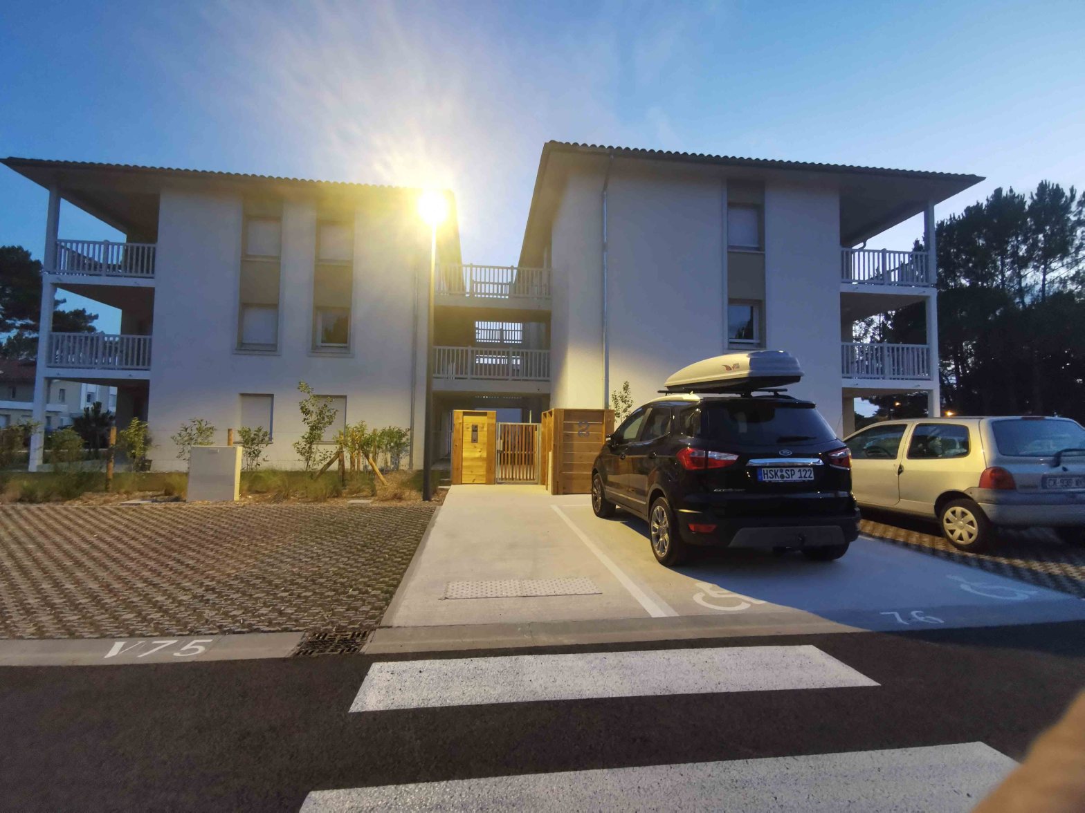 Sonnige Auszeit in Linxe – barrierefrei zwischen Wald, See und Meer Meine rollstuhlgerechte Ferienwohnungserfahrung in Frankreich