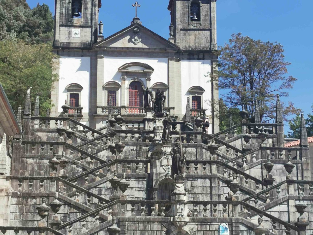 **Santuario de Nossa Senhora da Peneda – Barrierefrei durch das Herz des&nbsp;Glaubens**